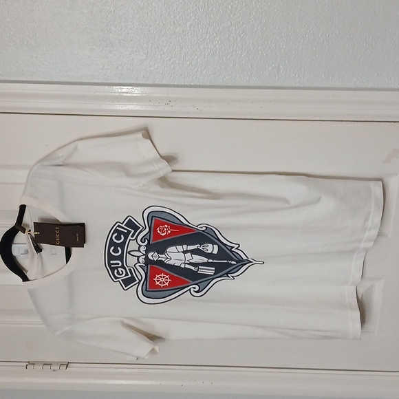 NWT Gucci White Graphic Short Sleeve Tee - Picture 2 of 7